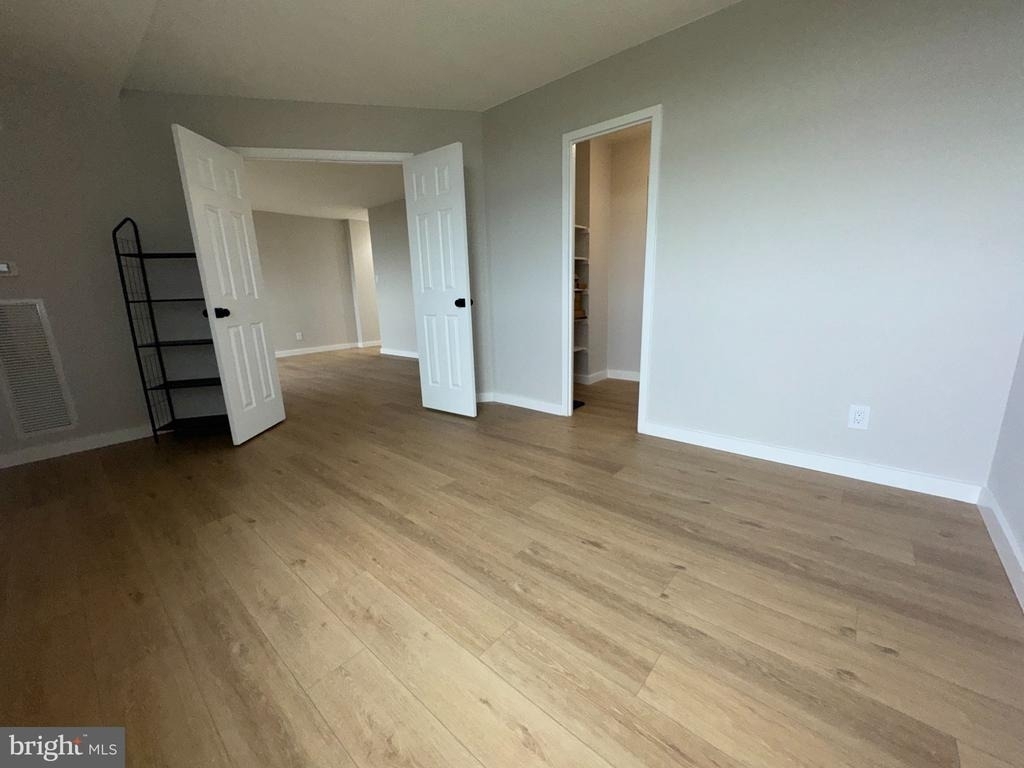 501 Slaters Lane - Photo 38