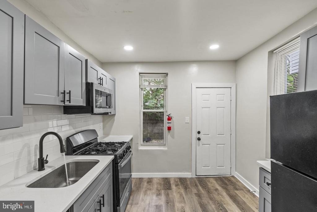 1931 S Bonsall Street - Photo 6
