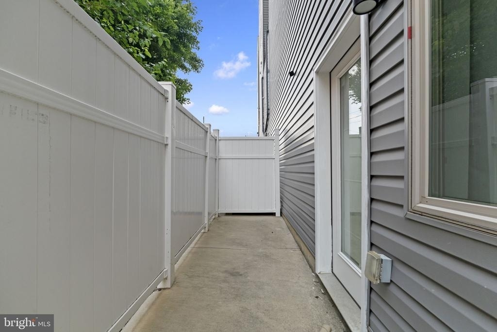 119 Greenwich Street - Photo 24
