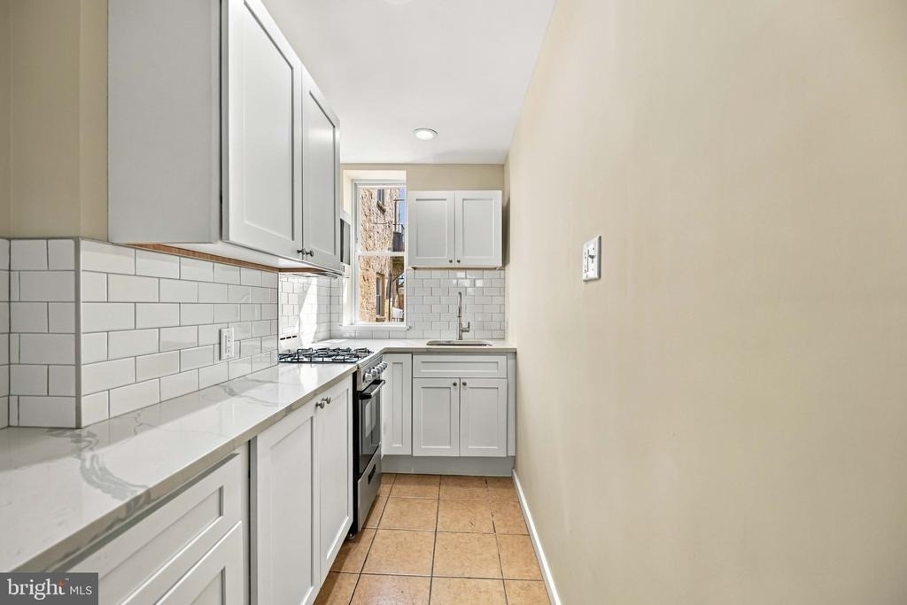740 Christian Street - Photo 10