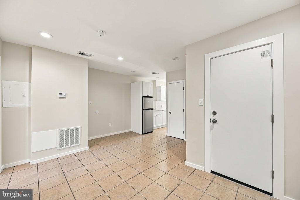 740 Christian Street - Photo 4