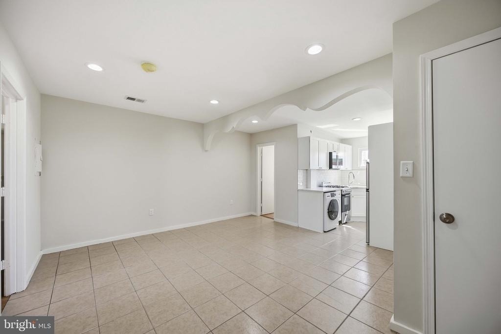 740 Christian Street - Photo 2