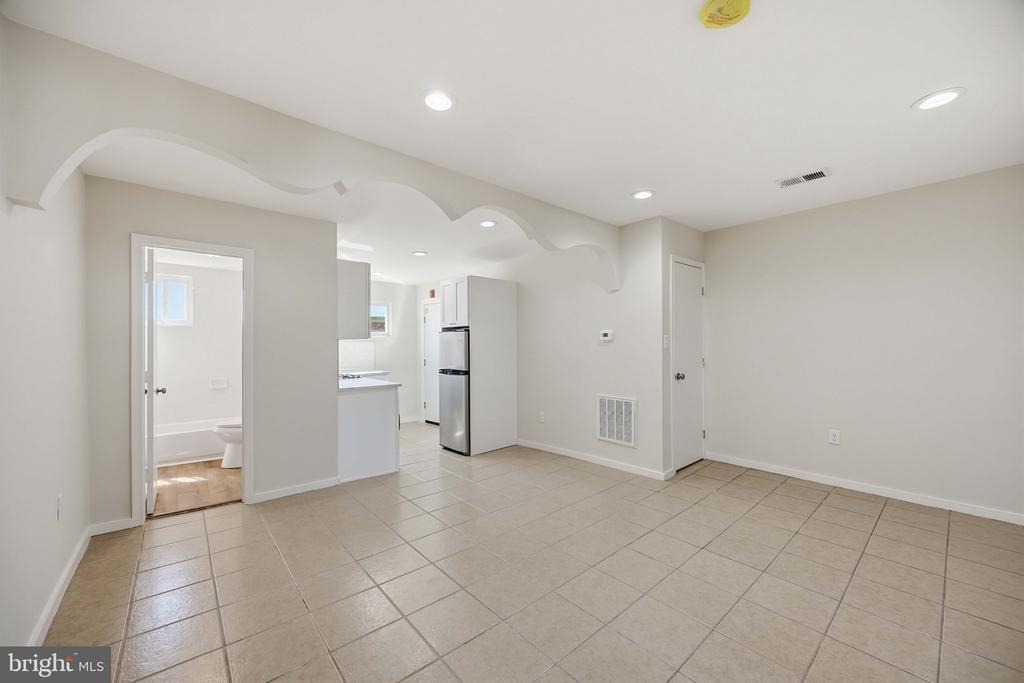 740 Christian Street - Photo 4