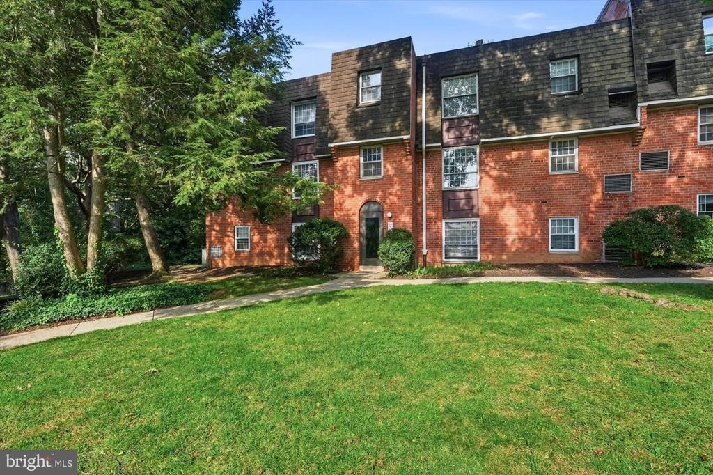 4000 Gypsy Lane - Photo 1