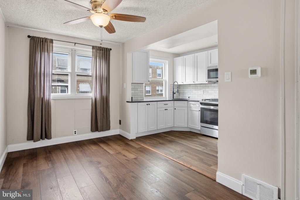 8119 Terry Street - Photo 11