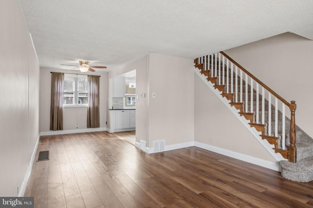 8119 Terry Street - Photo 9