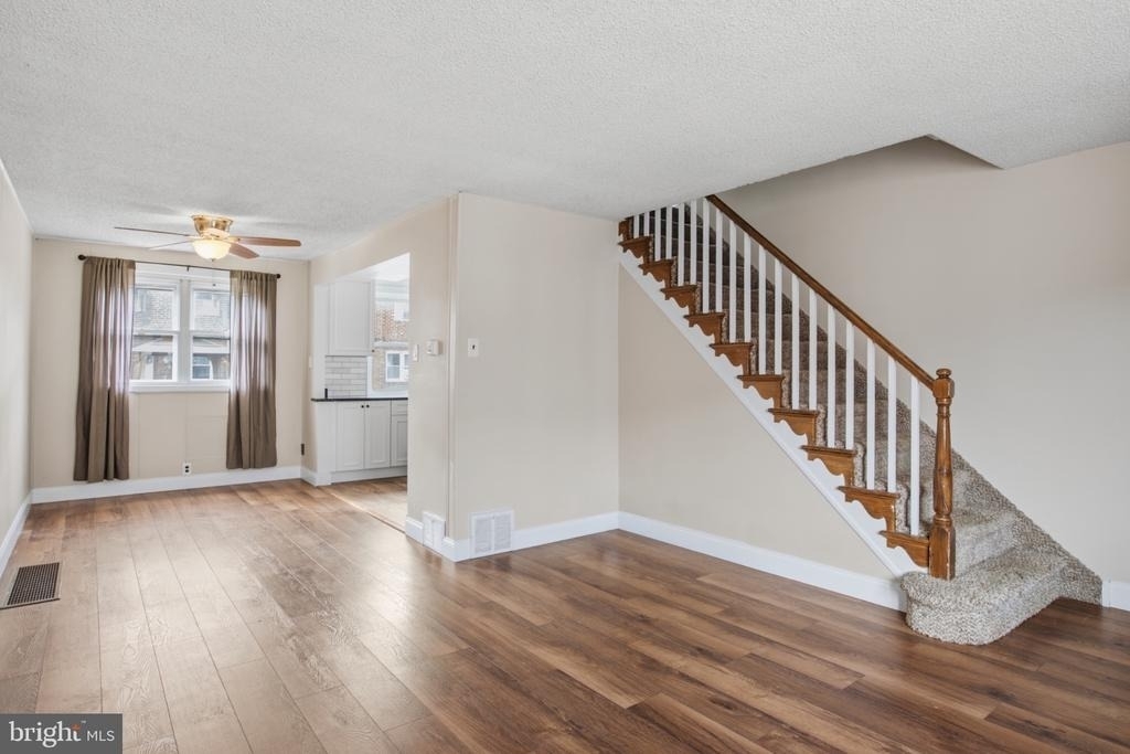 8119 Terry Street - Photo 5
