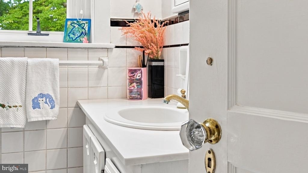 1011 Washington Lane - Photo 30
