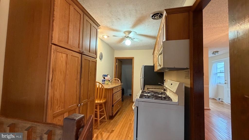 1420 Greenway Road - Photo 7