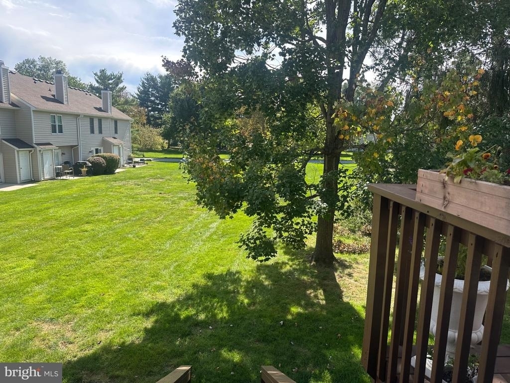 1204 N Glen Drive - Photo 2