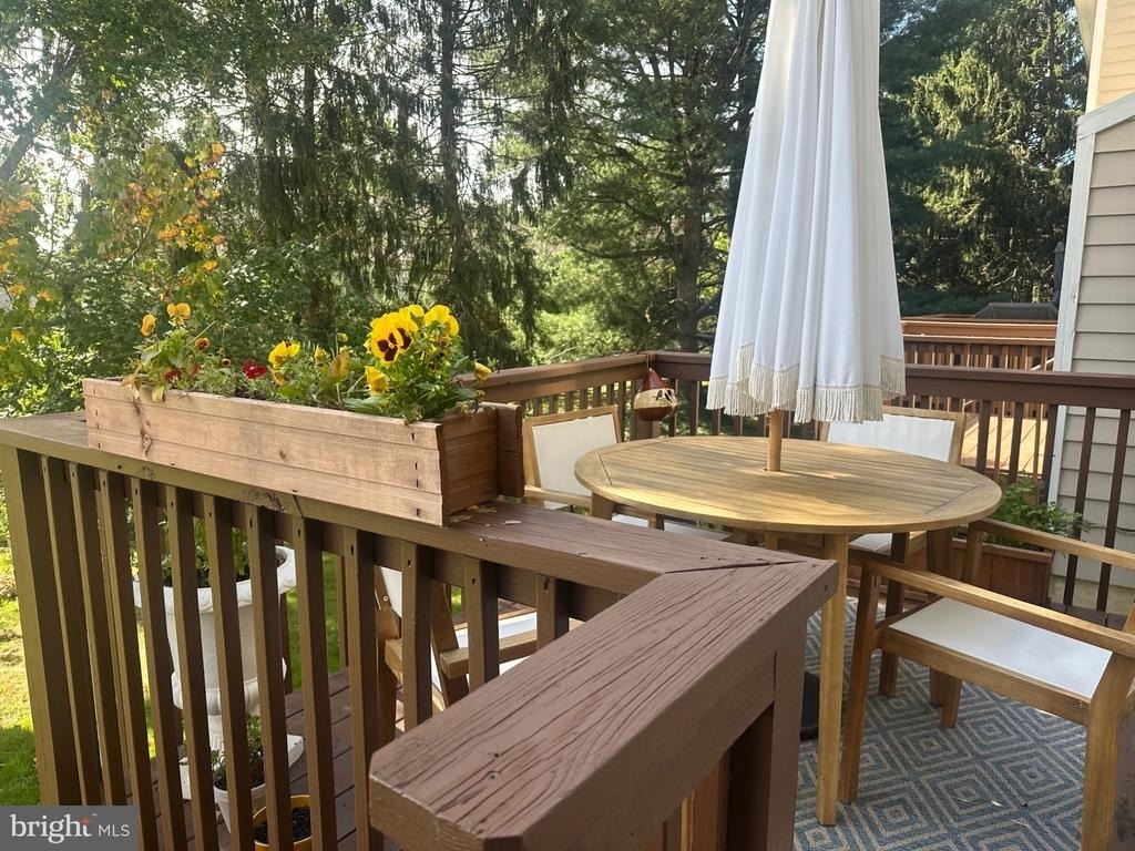1204 N Glen Drive - Photo 1