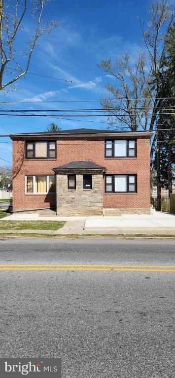 500 E 22nd Street - Photo 0