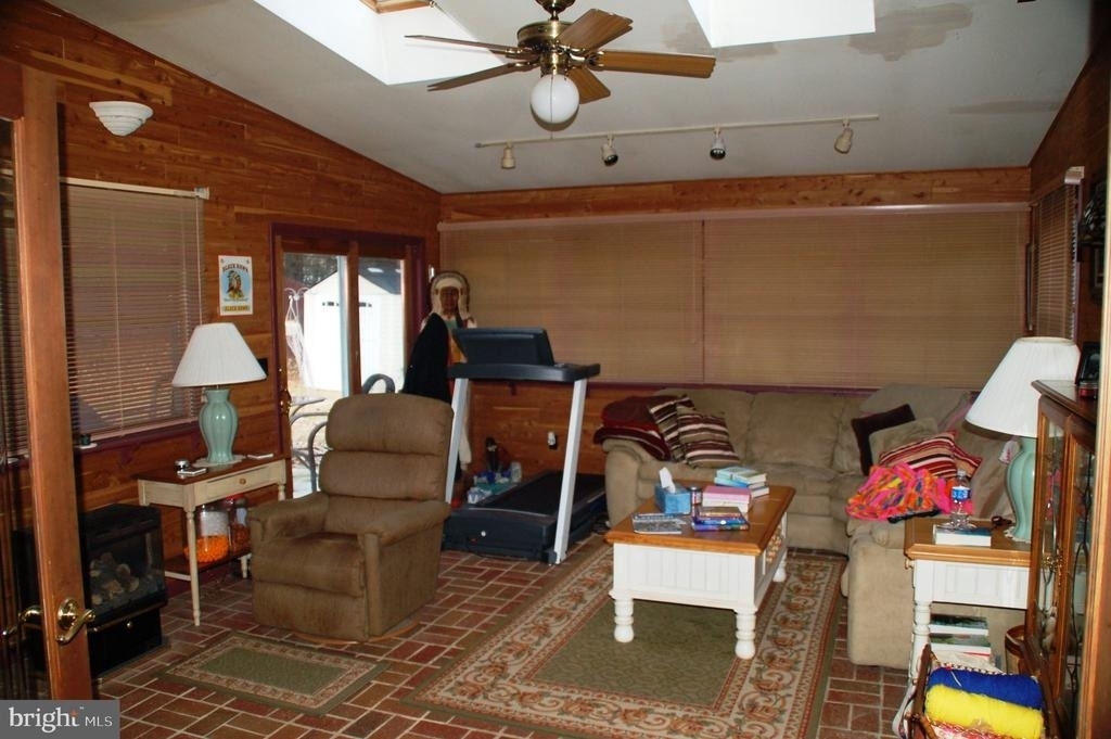 176 Kenton Drive - Photo 5
