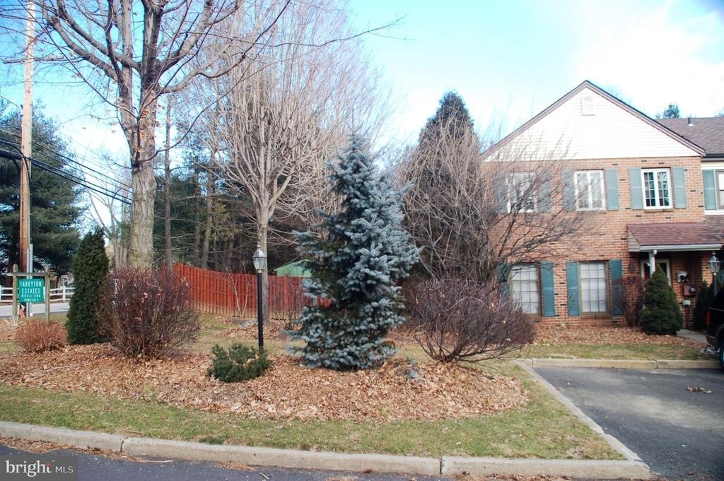 176 Kenton Drive - Photo 0