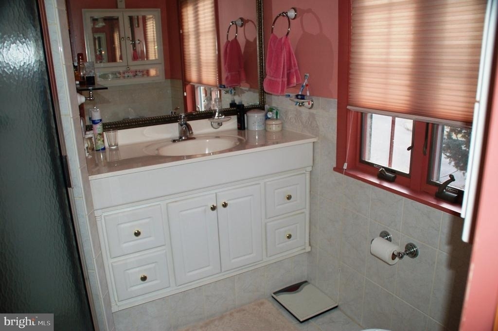 176 Kenton Drive - Photo 12