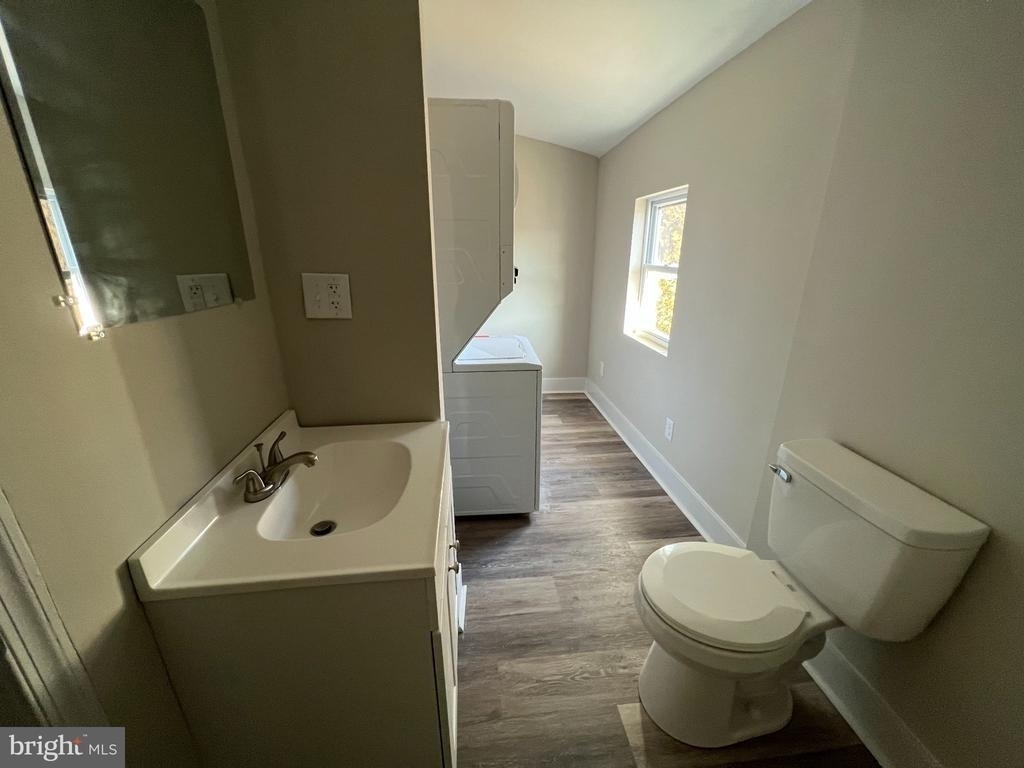 605 E Broad Street - Photo 11