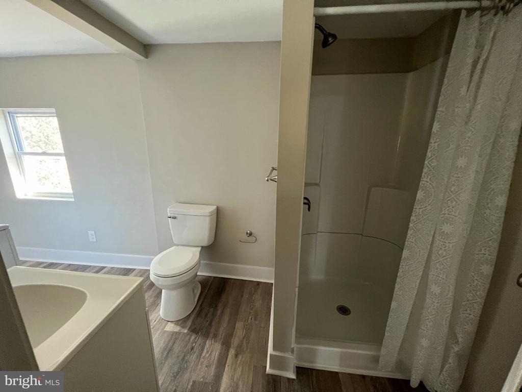 605 E Broad Street - Photo 10
