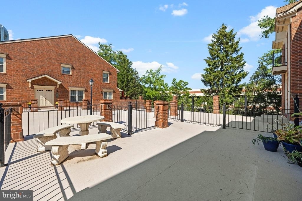 5082 Main Street - Photo 28