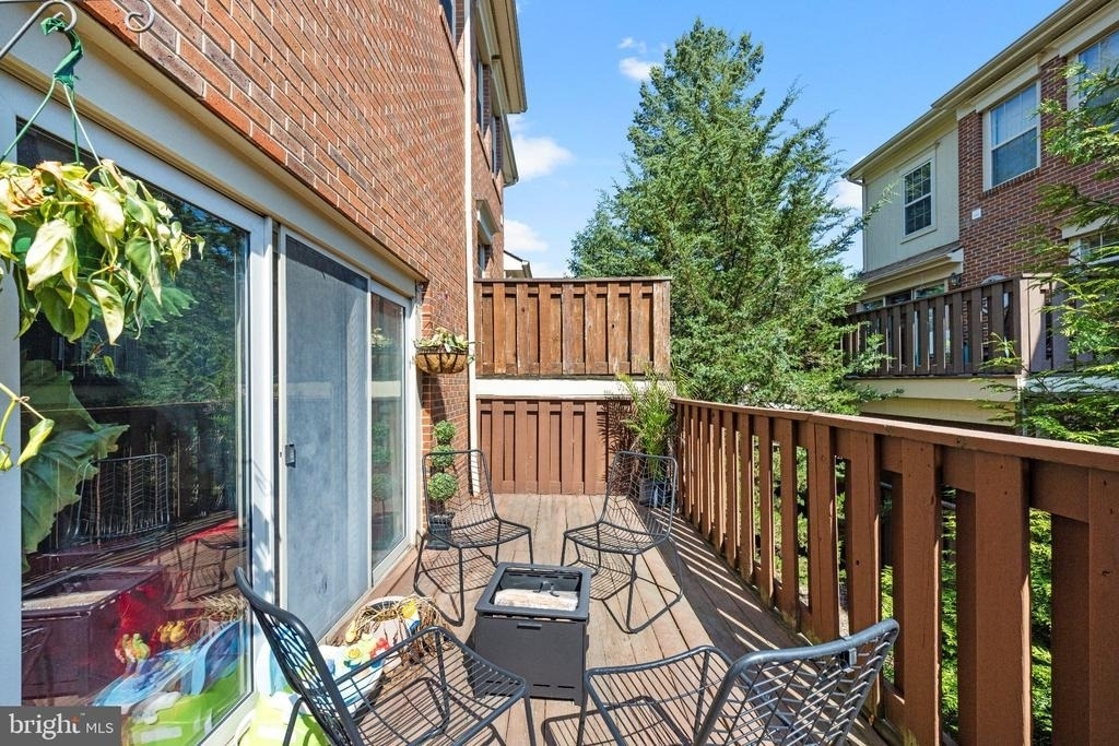5082 Main Street - Photo 4