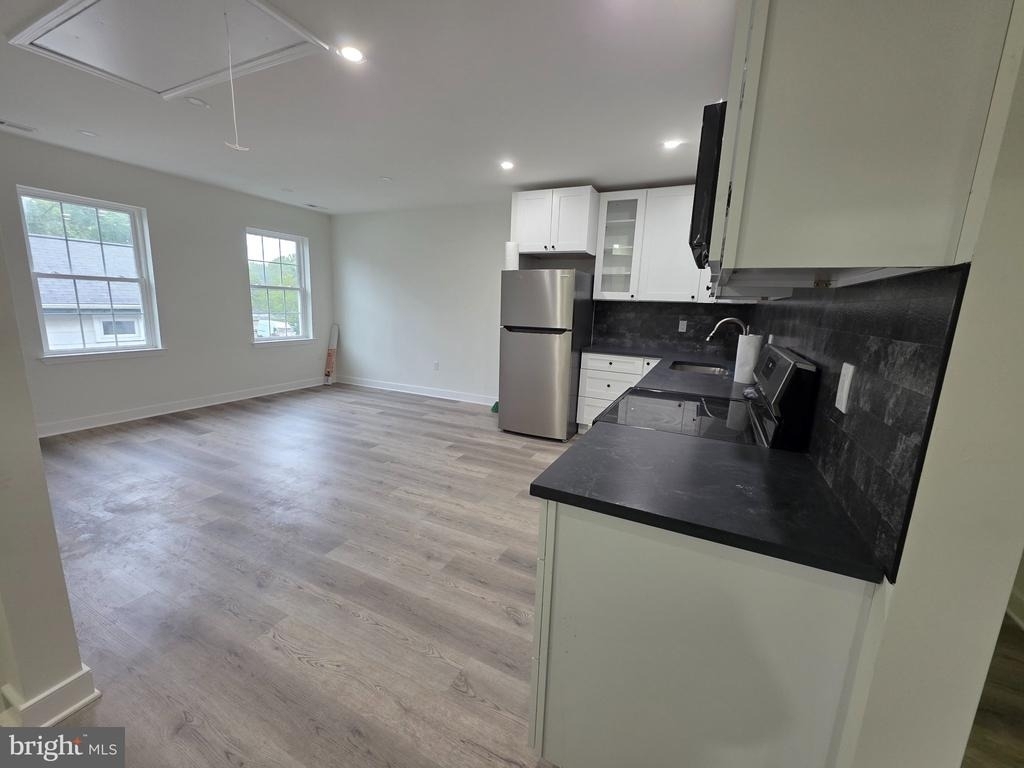 625 Cooper Street - Photo 3