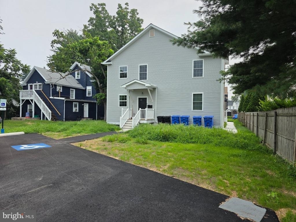 625 Cooper Street - Photo 2