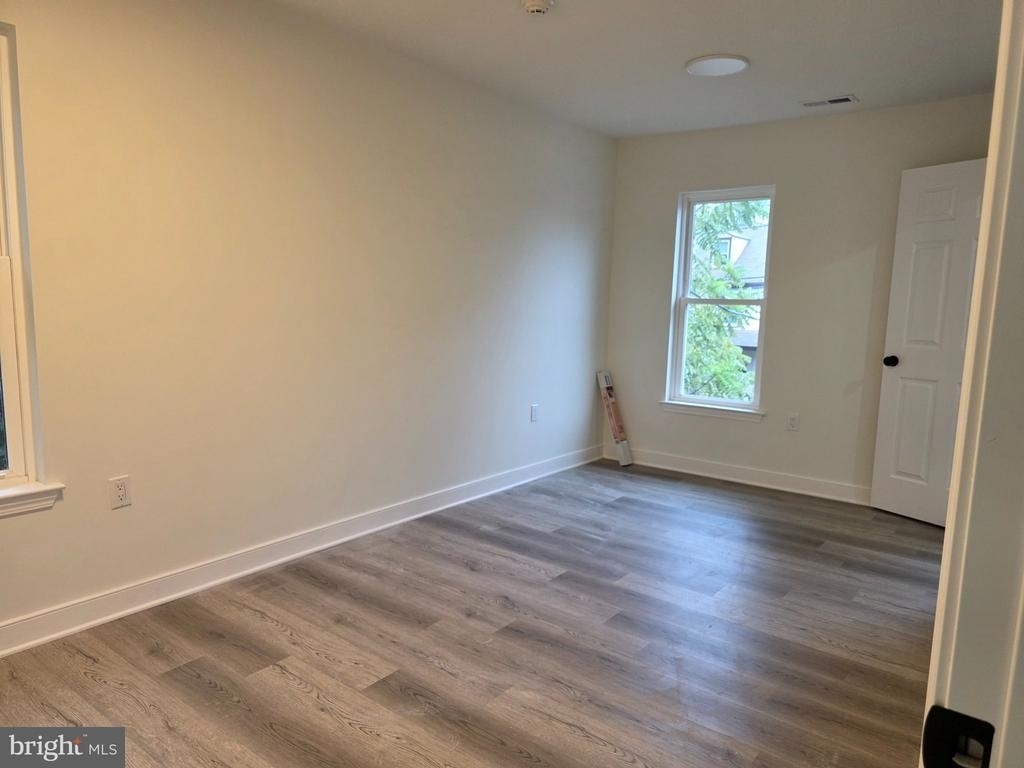 625 Cooper Street - Photo 9