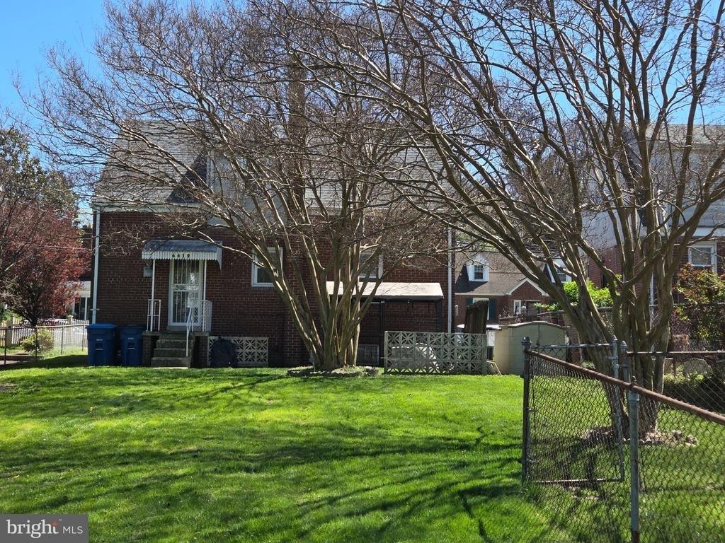 6412 Foster Street - Photo 32