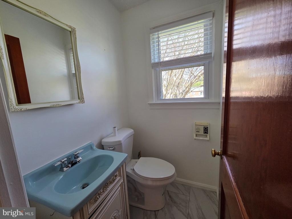 6412 Foster Street - Photo 9