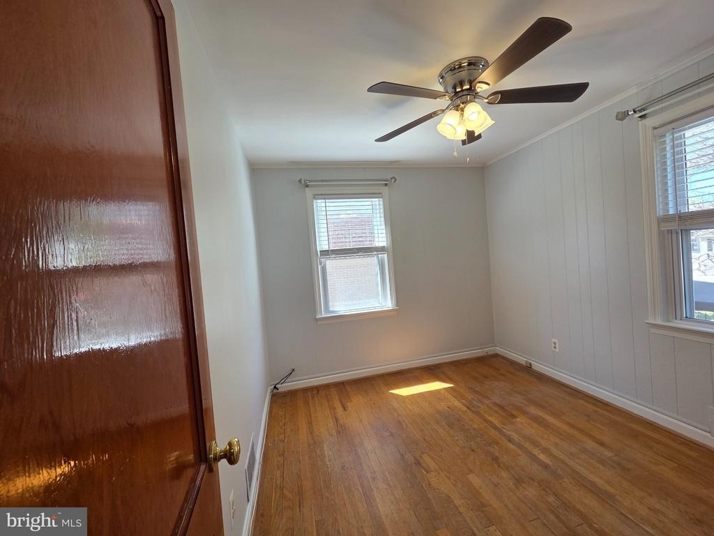 6412 Foster Street - Photo 10