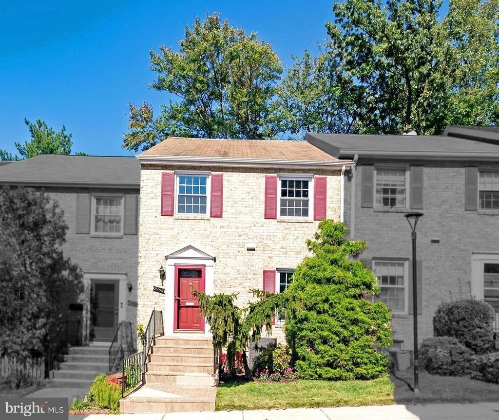 2105 Bucknell Terrace - Photo 1