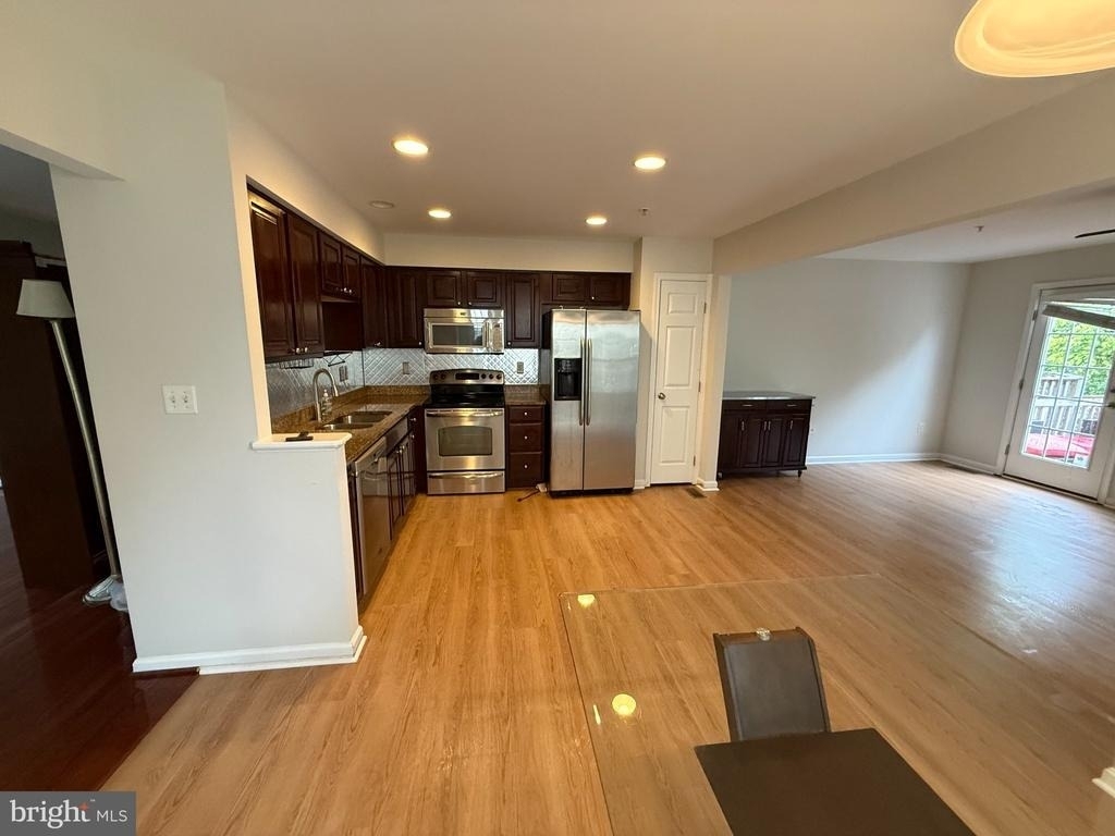 7234 Maidstone Place - Photo 14