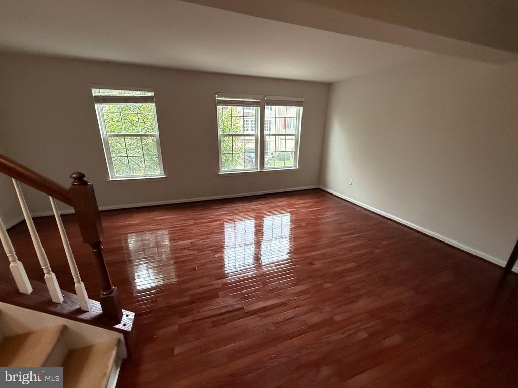 7234 Maidstone Place - Photo 12