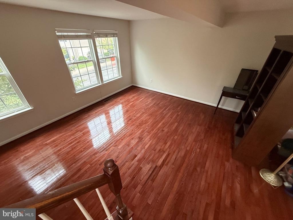 7234 Maidstone Place - Photo 10