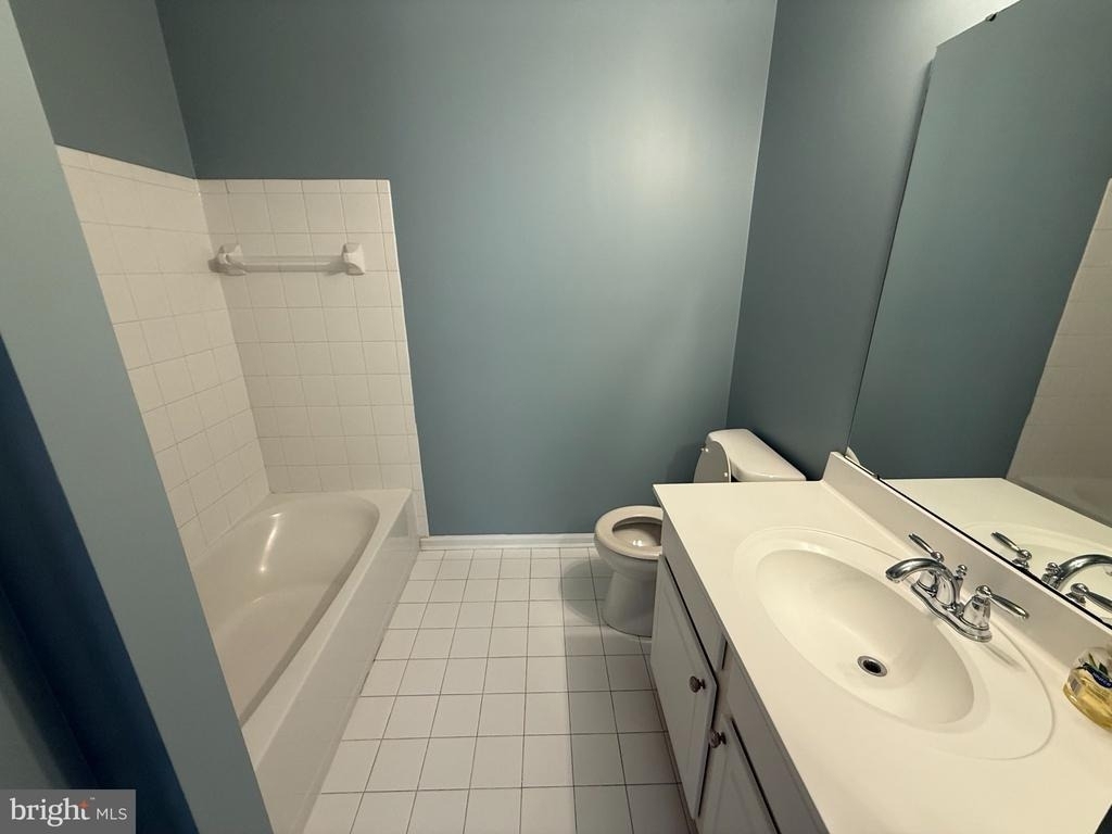 7234 Maidstone Place - Photo 6