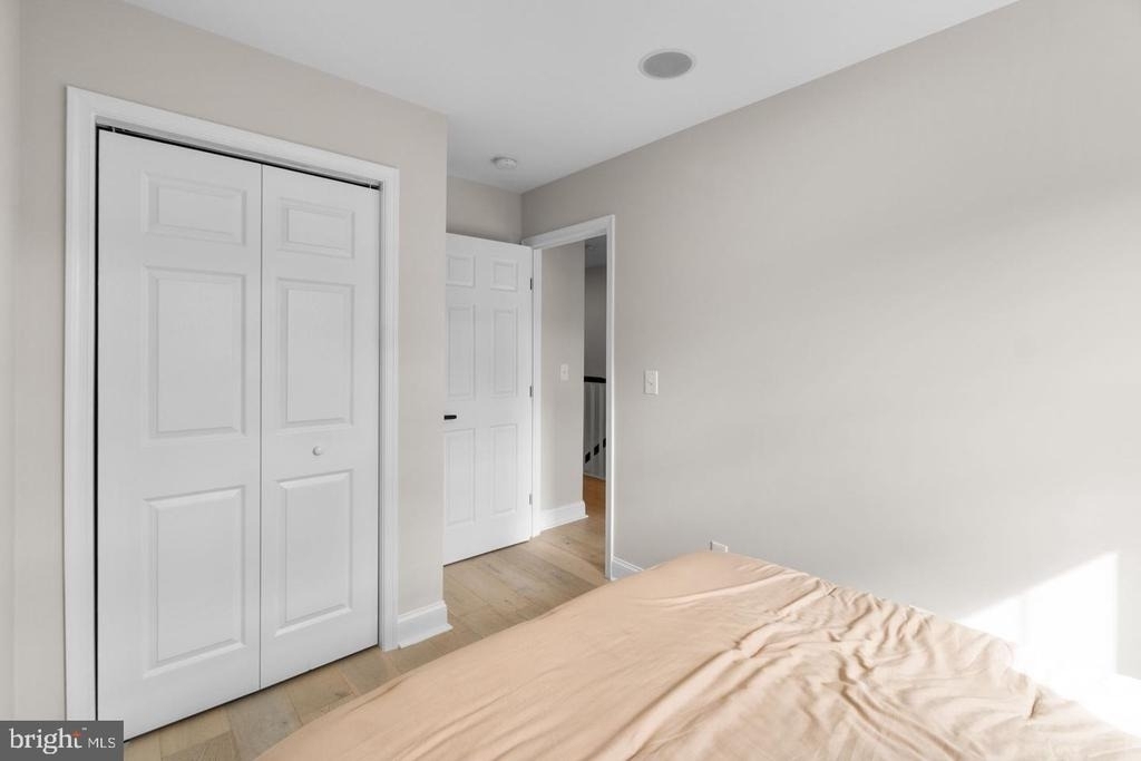 2639 Loyola Northway - Photo 15