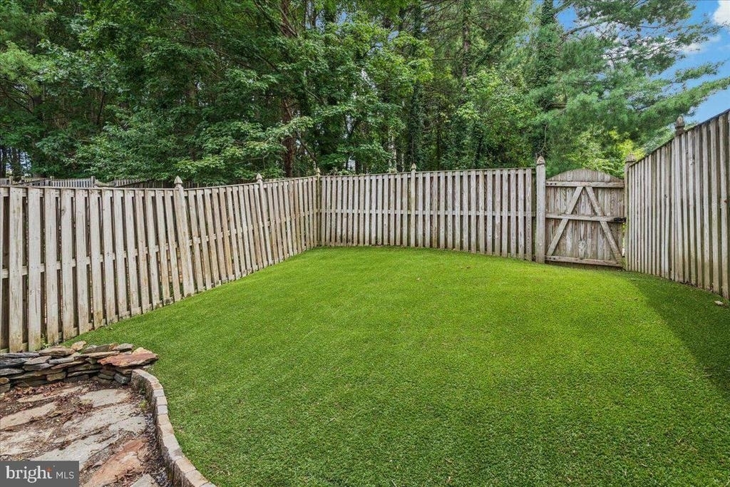 575 Melissa Court - Photo 26