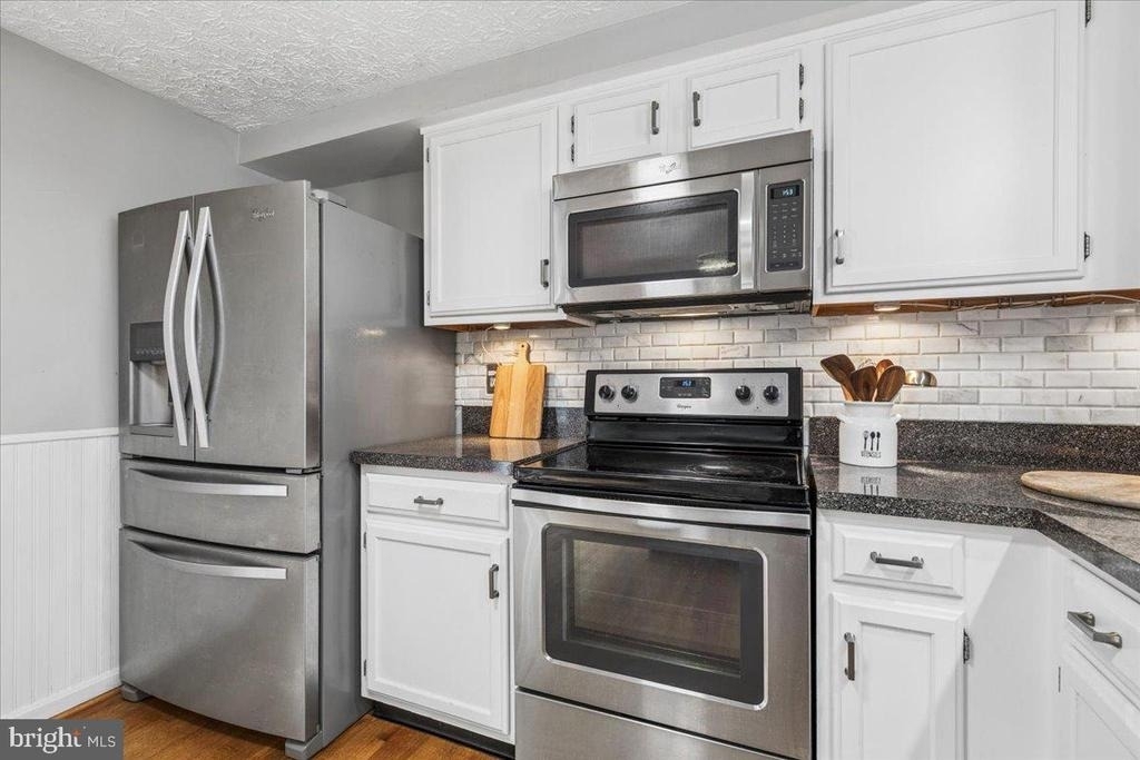 575 Melissa Court - Photo 7
