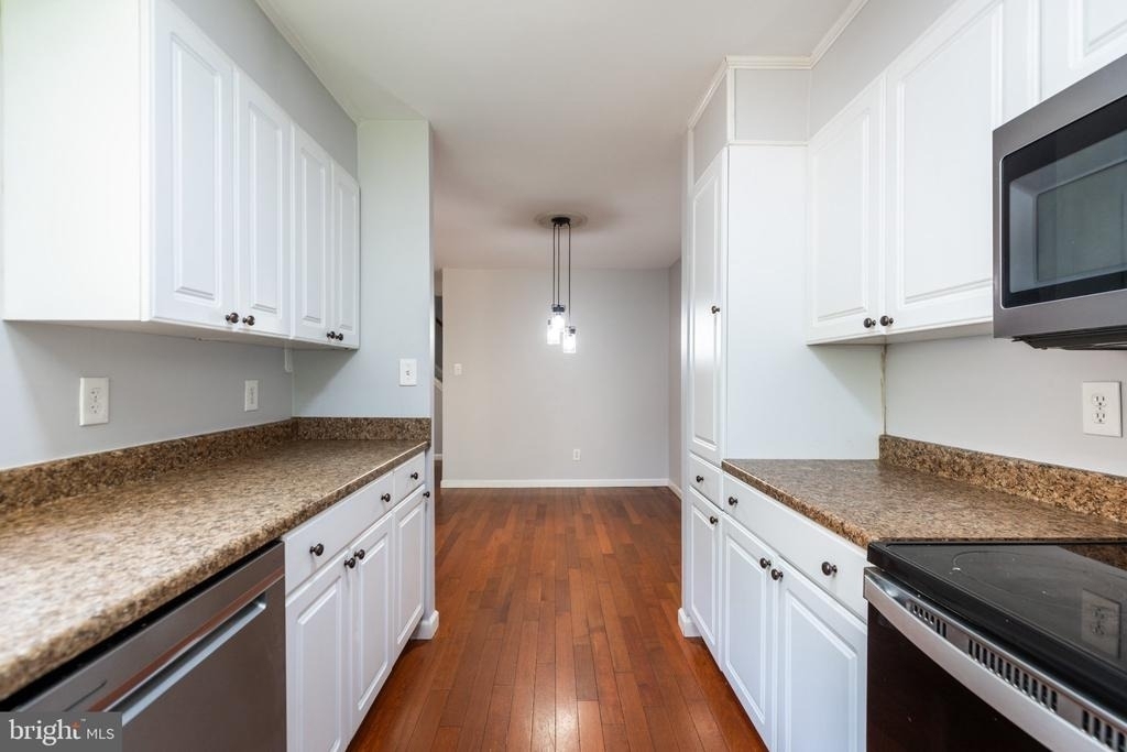 4804 Hogan Drive - Photo 9