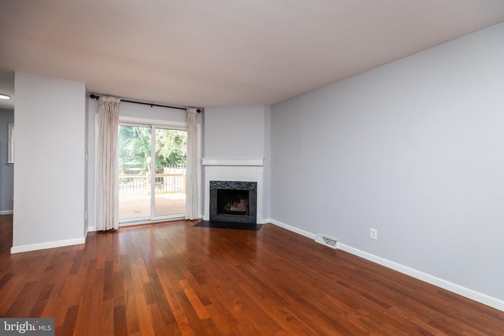 4804 Hogan Drive - Photo 2