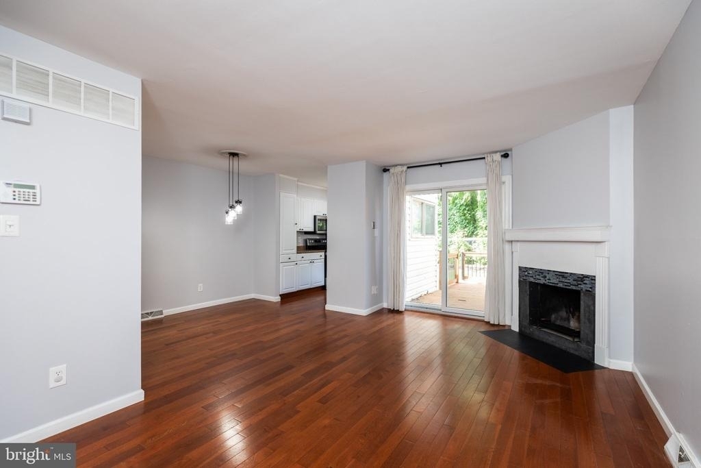 4804 Hogan Drive - Photo 3