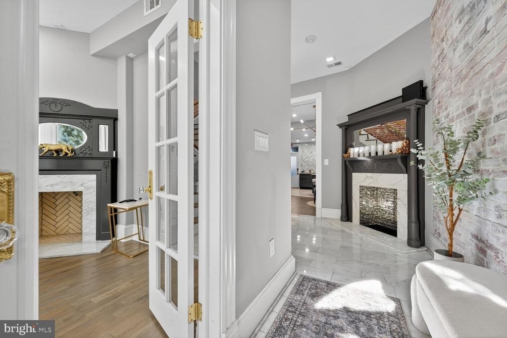5 New York Avenue Nw - Photo 2