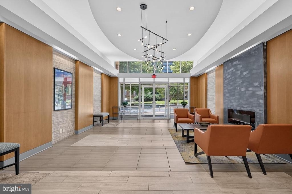 355 I Street Sw - Photo 2