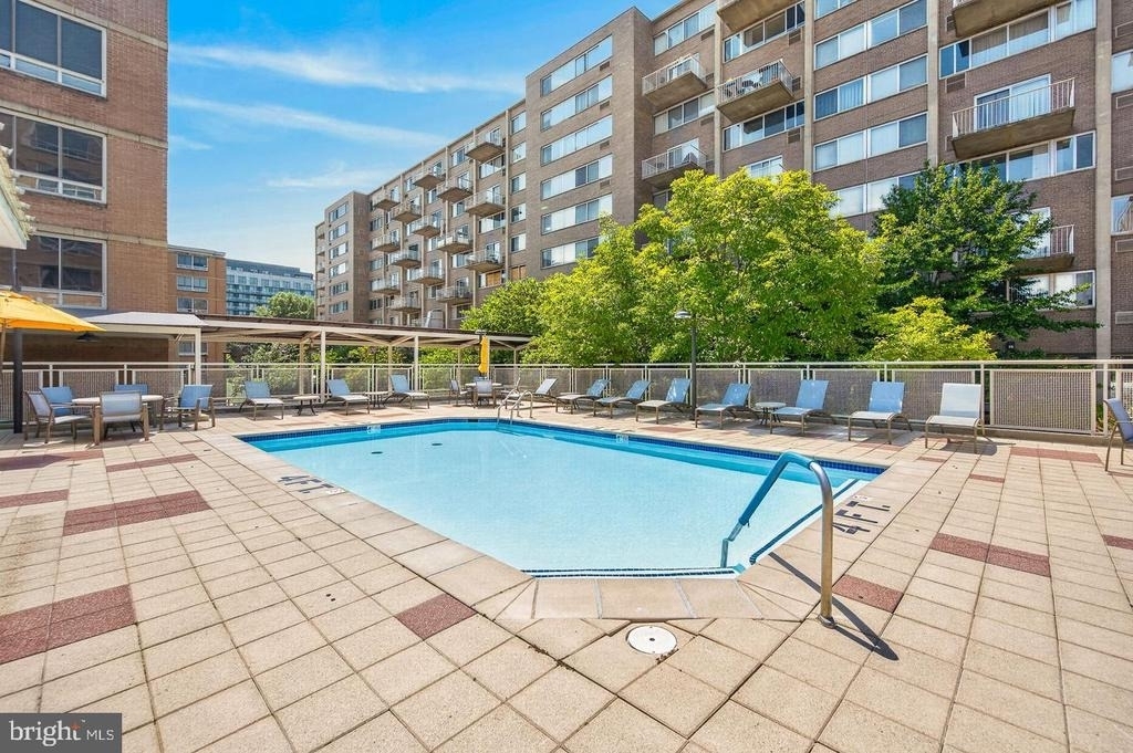 355 I Street Sw - Photo 23