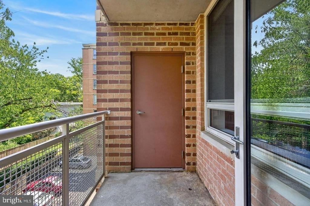 355 I Street Sw - Photo 12