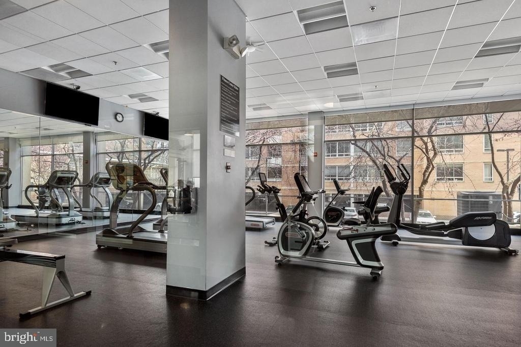 355 I Street Sw - Photo 27
