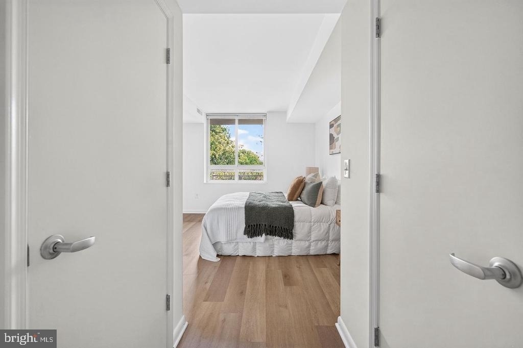 355 I Street Sw - Photo 18