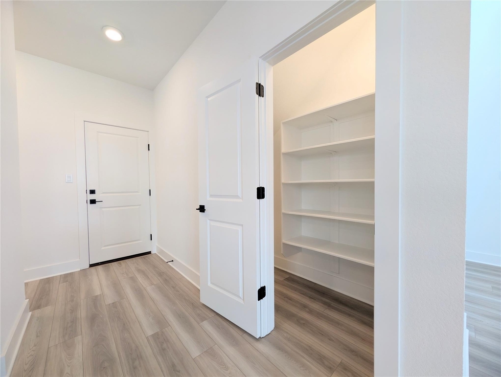 206 Kislingbury Ln - Photo 10