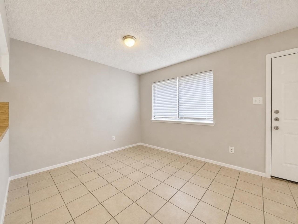 8329 Fathom Cir - Photo 7