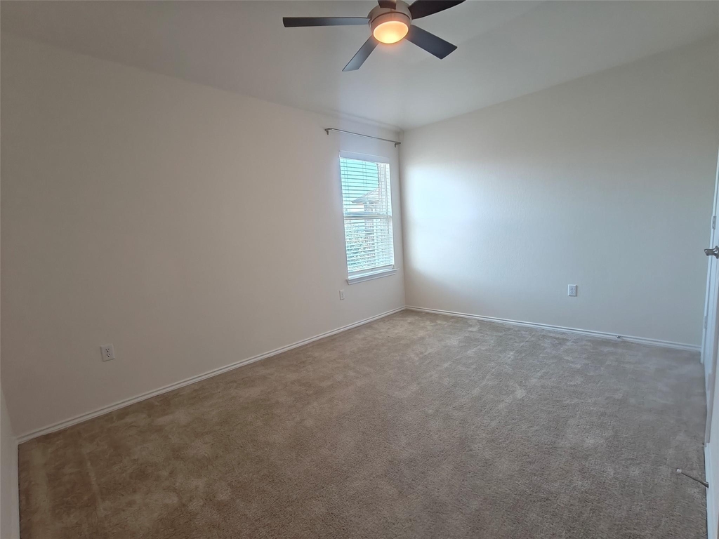 9107 Golden Leaf Dr - Photo 24
