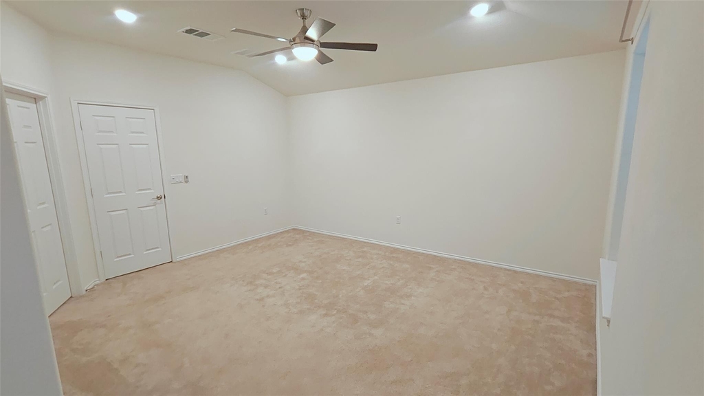 9107 Golden Leaf Dr - Photo 16